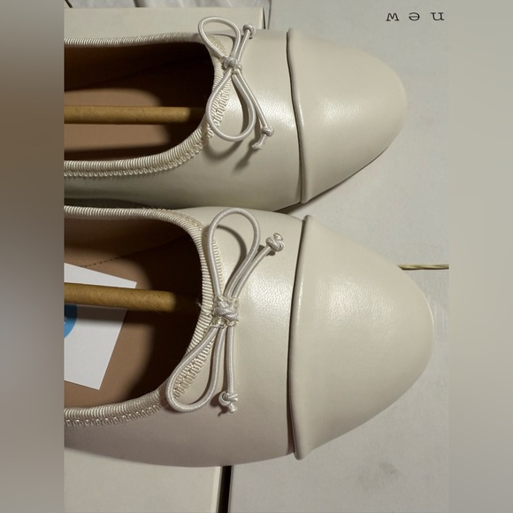 Women's Janie Ballet Flats with Memory Foam Insole - A New Day - Picture 5 of 8